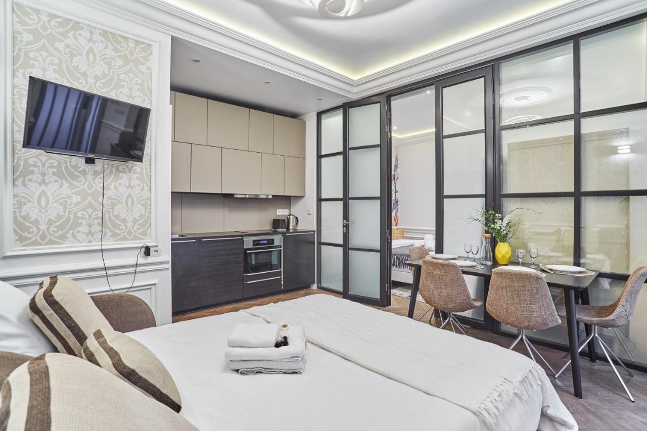 Apartment Louvre Museum By Studio Prestige Paris Luaran gambar