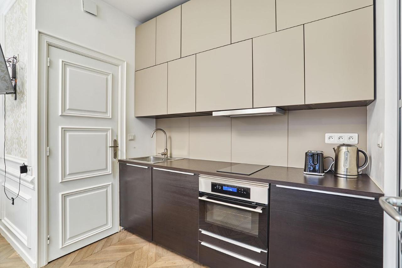 Apartment Louvre Museum By Studio Prestige Paris Luaran gambar