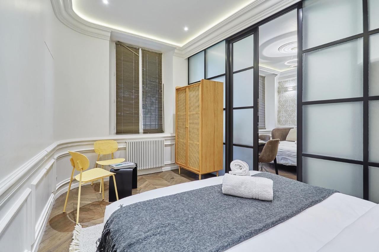 Apartment Louvre Museum By Studio Prestige Paris Luaran gambar
