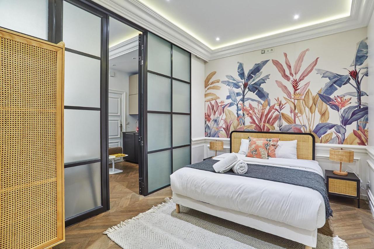 Apartment Louvre Museum By Studio Prestige Paris Luaran gambar