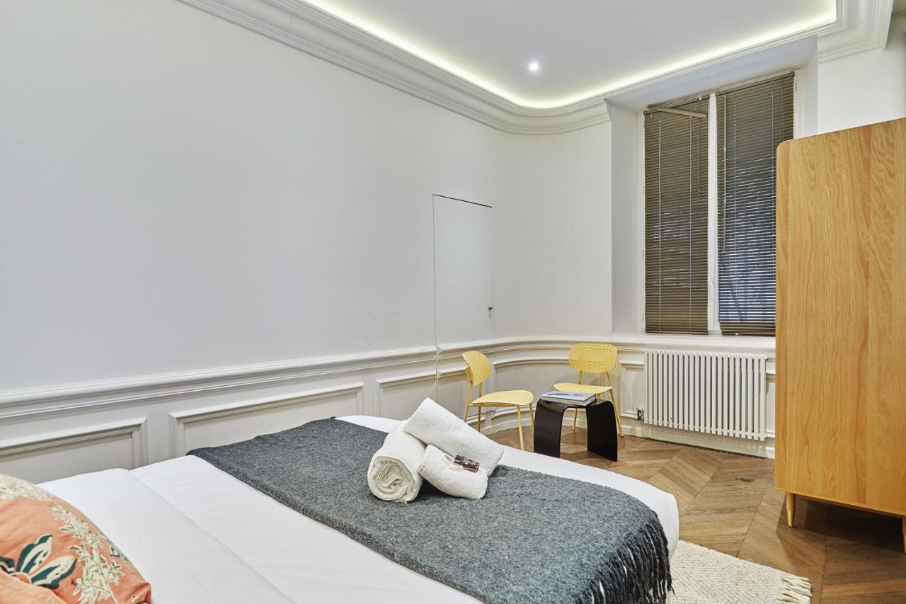Apartment Louvre Museum By Studio Prestige Paris Luaran gambar