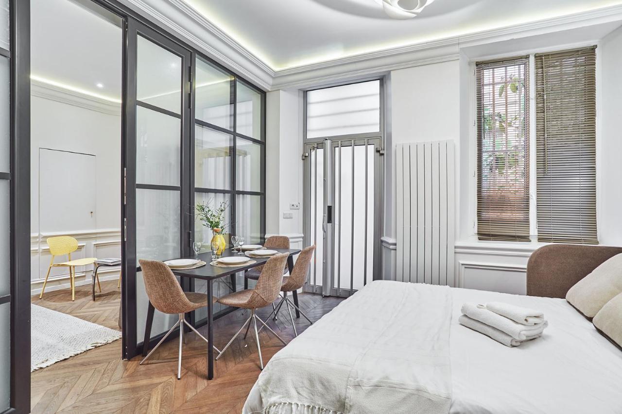 Apartment Louvre Museum By Studio Prestige Paris Luaran gambar